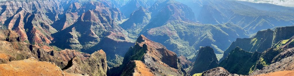 helicopter landing tour in the mountains