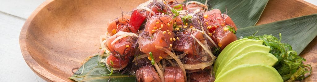 tuna poke dish